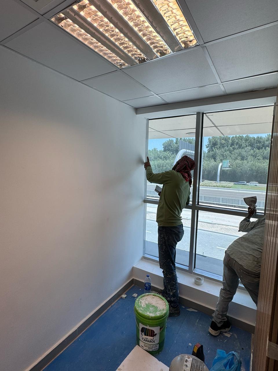 Wall painting and finishing in commercial office