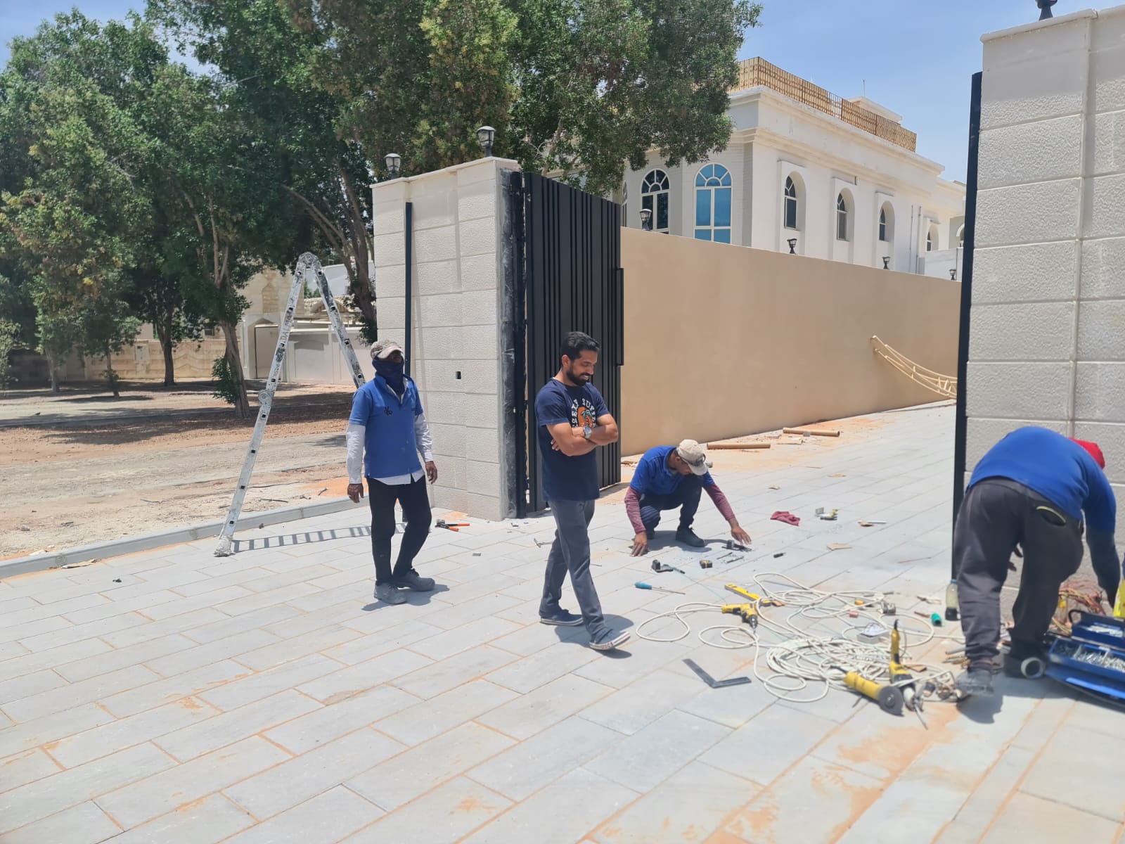 Gate installation and boundary works – external works Abu Dhabi