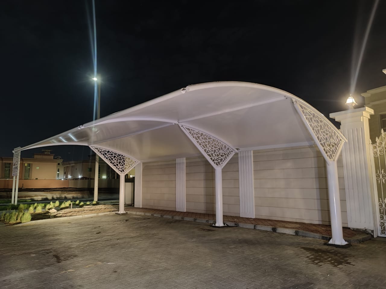Sustainable landscaping with pergola by Dream Way Abu Dhabi