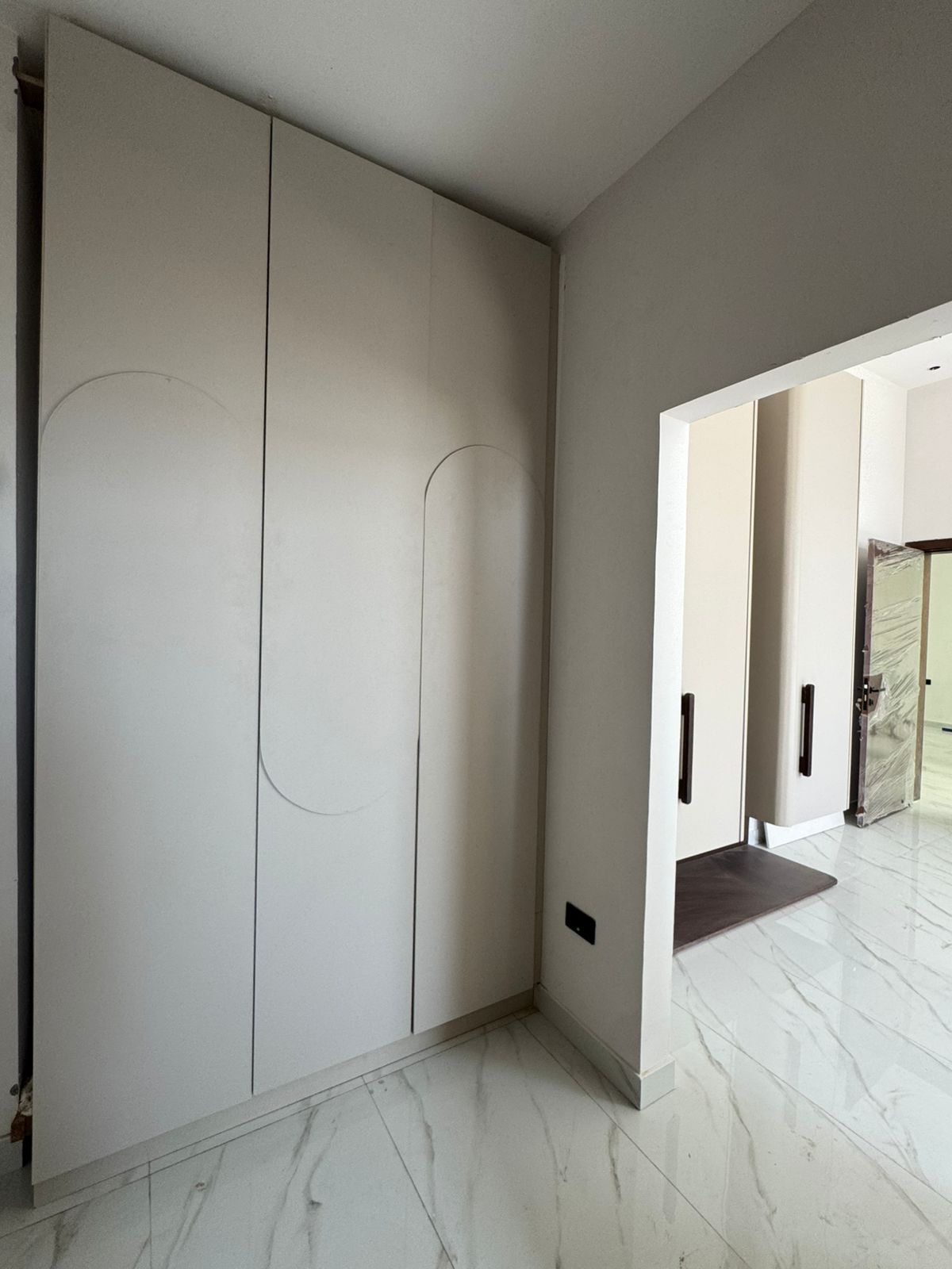 Custom wardrobe joinery
